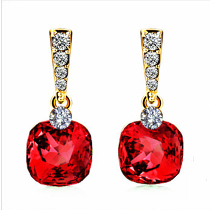 	 Red Fashion Crystal Earings MH9003
