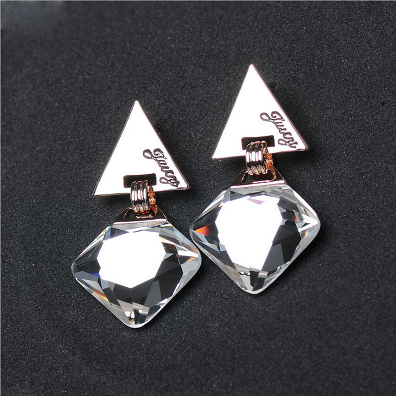 	 Triangle Style With White Crystal Earings MH9006
