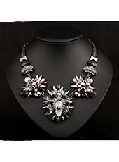 Black Sunflower Gothic Reshinestone Necklace MH9023